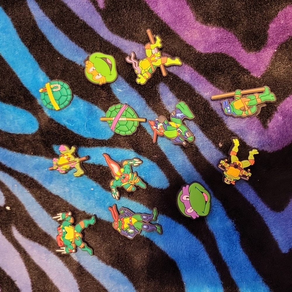 Croc charms